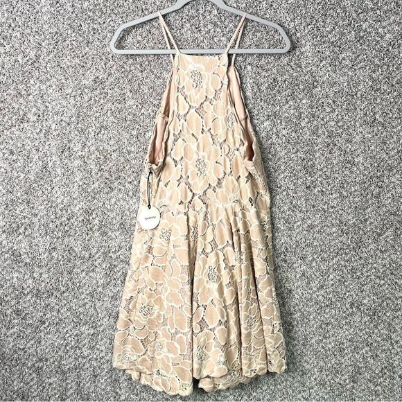 Tularosa Dress Women’s Large Cyrus Beige Tan Floral Lace Sleeveless Halter NWT - Picture 7 of 9